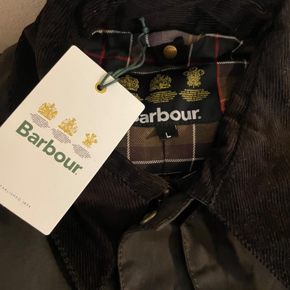 Barbour Men’s Wax Jacket - Picture 2 of 2